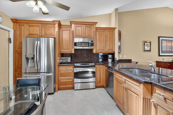 Palm Chase Lakes, 10021 Andrea Ln #B, Boynton Beach, Florida 33437, image 1