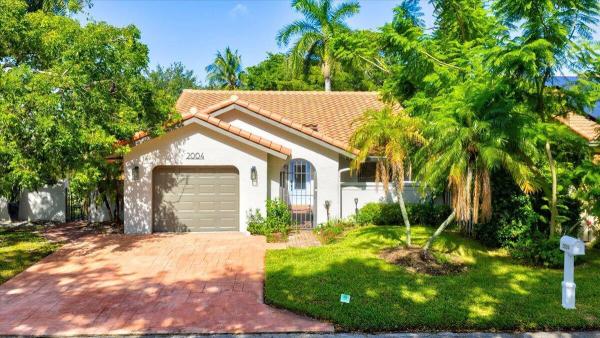 Rainberry Lake, 2004 NW 15th Pl, Delray Beach, Florida 33445, image 1