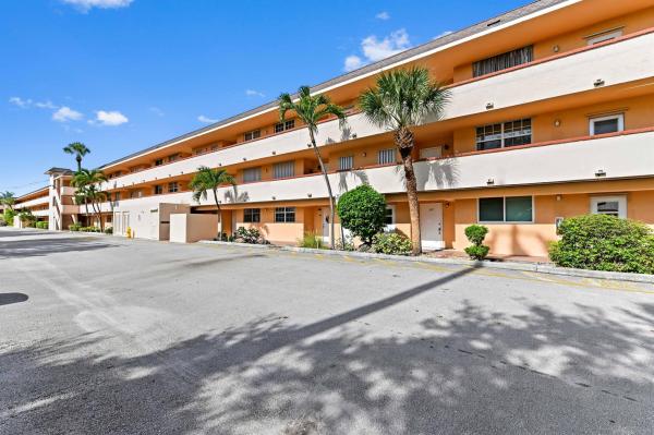 Lighthouse Point Plaza, 4500 N Federal Hwy #147f, Lighthouse Point, Florida 33064, image 1