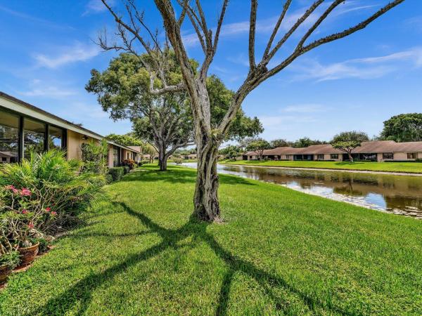 8318 Springlake Dr, Boca Raton, Florida 33496, image 1