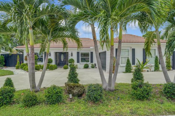 Boca Raton Square, 1012 W Camino Real, Boca Raton, Florida 33486, image 1