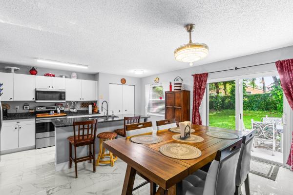 Country Glen At Rivermill, 6964 Mill Brook Pl, Lake Worth, Florida 33463, image 1