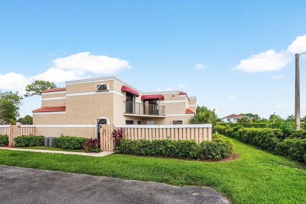 Chateau Wood, 3650 Village Dr #B, Delray Beach, Florida 33445, image 1