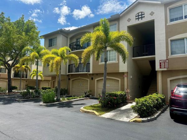 Grand View At Crestwood, 1300 Crestwood Ct #1304, Royal Palm Beach, Florida 33411, image 1