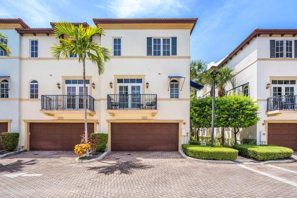 Estancia At Boynton Beach, 3261 Estancia Ln, Boynton Beach, Florida 33435, image 1
