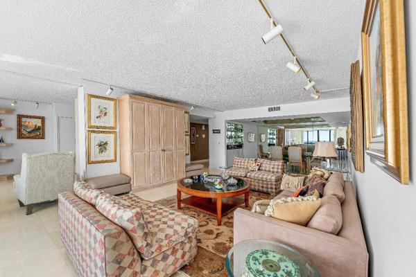 Carlton Place, 3140 S Ocean 304th S Blvd #304 S, Palm Beach, Florida 33480, image 1