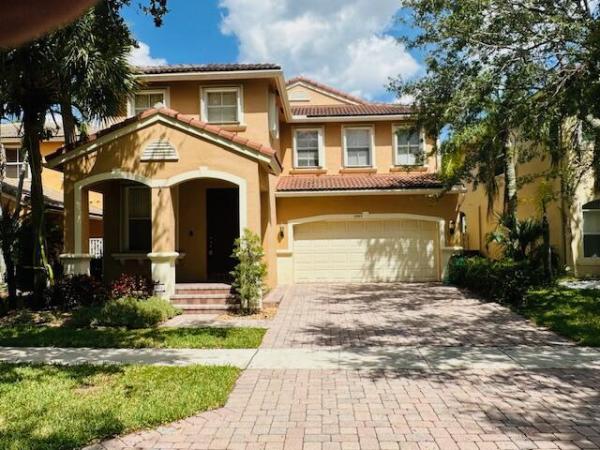 Hypoluxo Haverhill, 5245 Sancerre Cir, Lake Worth Beach, Florida 33463, image 1
