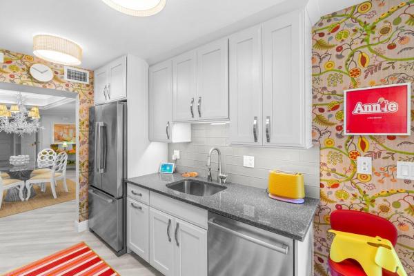 Sutton Place, 2778 S Ocean Blvd, Palm Beach, Florida 33480, image 1