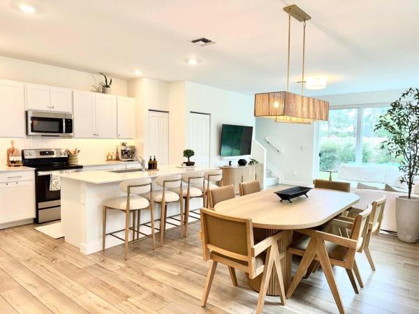 Heathwood Reserve, 4606 Meyerson Pl, Lake Worth Beach, Florida 33463, image 1