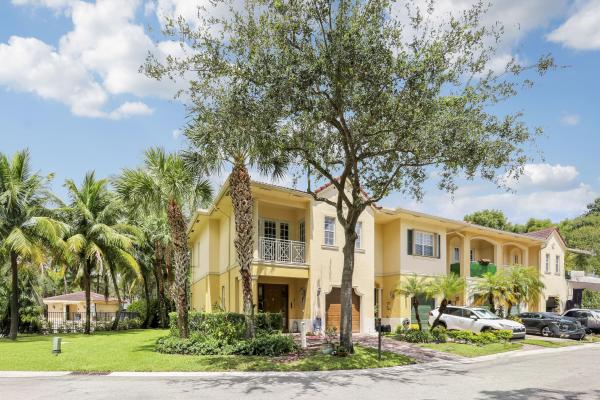 Bella Vita, 102 Via Emilia, Royal Palm Beach, Florida 33411, image 1
