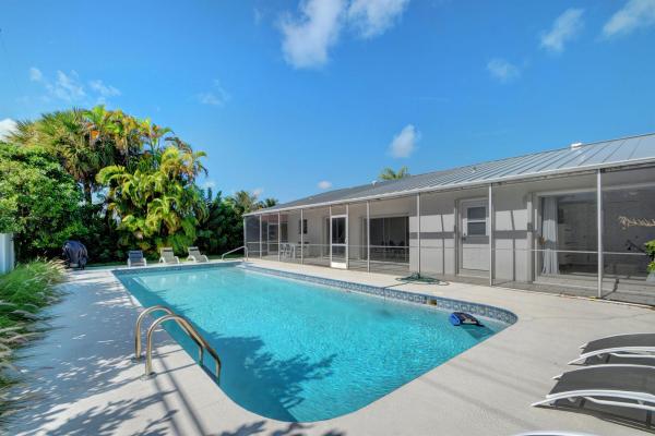 Palm Beach Isles, 1171 Bimini Ln, Riviera Beach, Florida 33404, image 1