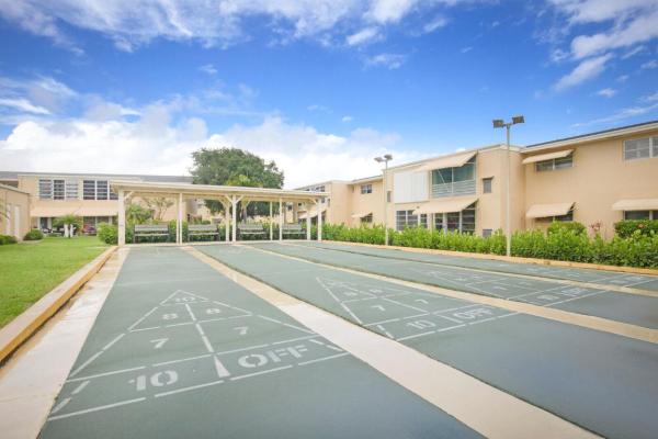 2132 NE 1st Way #201, Boynton Beach, Florida 33435, image 1