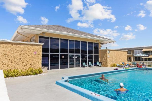 Village Royale, 2132 NE 1st Way #201, Boynton Beach, Florida 33435, image 2