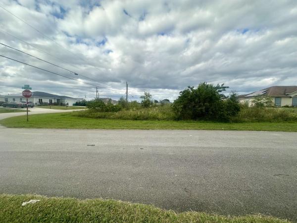 689 SW Fair Ave, Port St. Lucie, Florida 34953, image 1