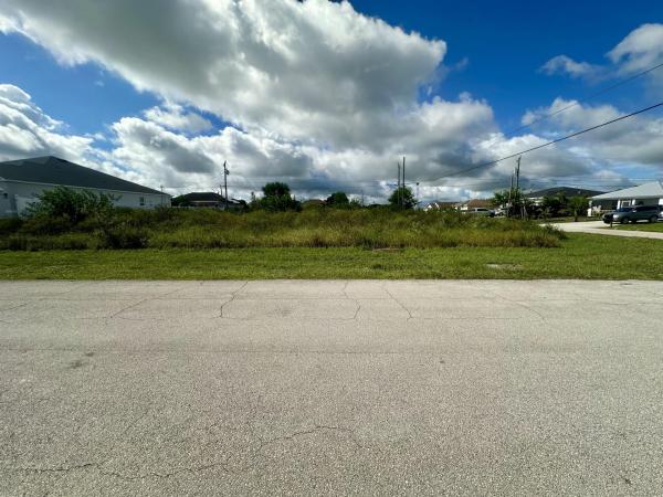 690 SW Gailbreath Ave, Port St. Lucie, Florida 34953, image 1