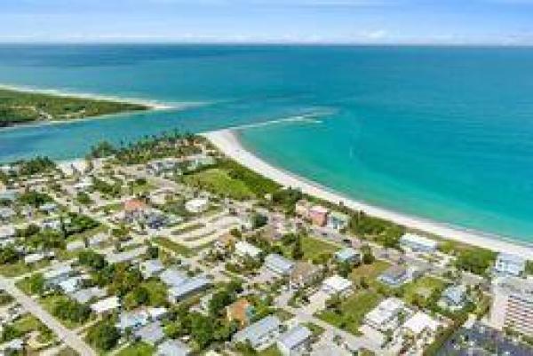 Fort Pierce Beach, 336 Hernando St #B, Fort Pierce, Florida 34949, image 1