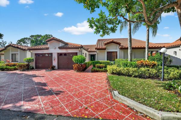 Huntington Pointe, 6096 Kings Gate Cir, Delray Beach, Florida 33484, image 1