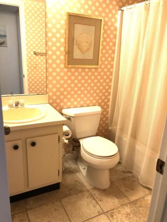 Lucerne Lakes Golf Colony, 7149 Golf Colony Ct #104, Lake Worth, Florida 33467, image 2