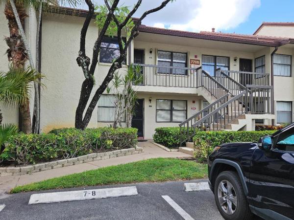7706 Tahiti Ln #103, Lake Worth Beach, Florida 33467, image 1