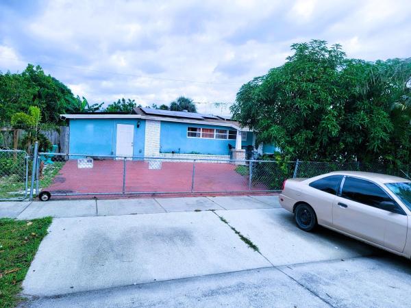 Gramercy Park, 5137 45th St, West Palm Beach, Florida 33407, image 1