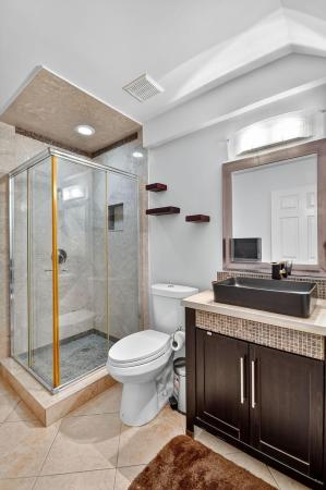 Mango Villas Townhouse, 326 W Pine 19th St #19, Lantana, Florida 33462, image 1