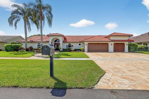 Wiltshire Village Of Greenview Shores 2, 1880 Grantham Ct, Wellington, Florida 33414, image 1