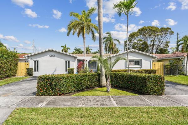 Country Club Homes, 1243 Garfield, Hollywood, Florida 33019, image 1