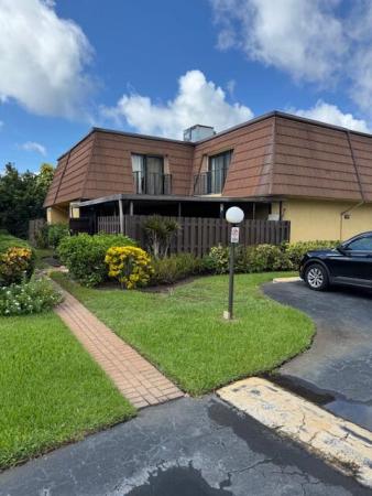 Treeberry, 4221 Turnberry Cir #10, Lake Worth Beach, Florida 33467, image 1