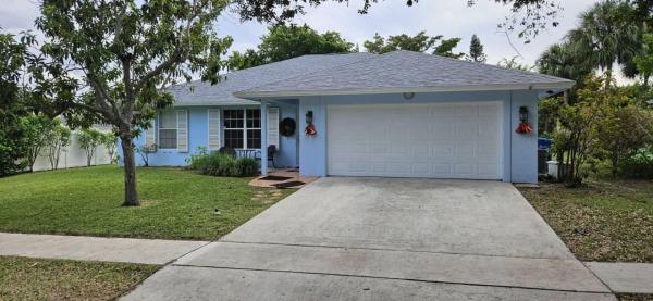 High Ridge Estates, 946 Julia Heights Dr, Lantana, Florida 33462, image 1