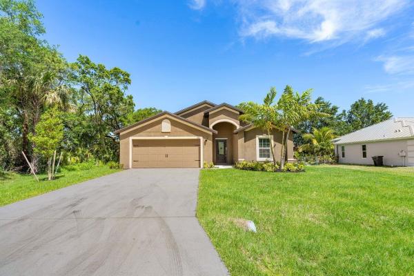 Hidden Oaks, 1581 SW Underwood Ave, Port St. Lucie, Florida 34953, image 1