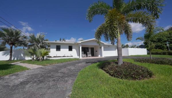 Beachway Estates, 871 NE 27th Ave, Pompano Beach, Florida 33062, image 1