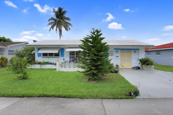 Mainlands Of Tamarac Lakes, 4914 NW 52nd St, Tamarac, Florida 33319, image 1