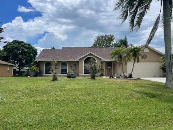 618 SE Streamlet Ave Ave, Port St. Lucie, Florida 34953, image 1