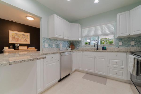 Laguna Park, 1424 Willow Rd, Palm Springs, Florida 33406, image 1