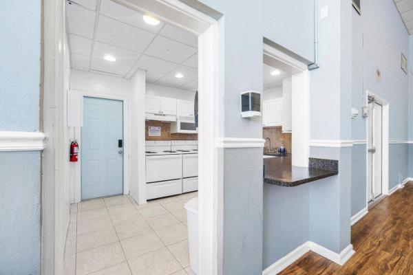 Village Royale, 2191 NE 1st Ct #106, Boynton Beach, Florida 33435, image 2