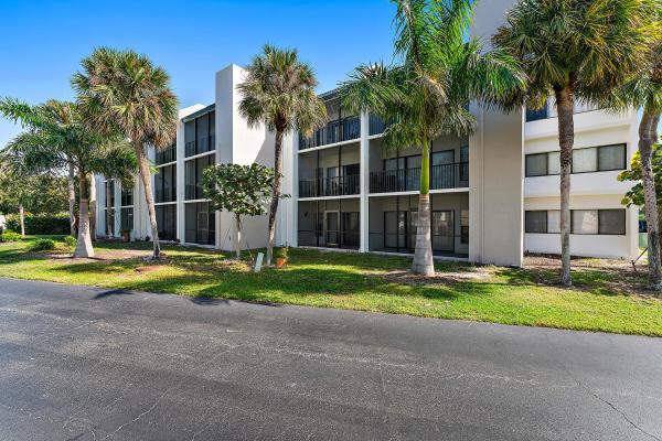 Tennis Villas At Jupiter Ocean & Racquet Club, 1605 S Us Highway 1 #V6-206, Jupiter, Florida 33477, image 1