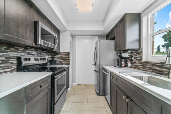 Squire Hill, 2037 S Seacrest Blvd #B, Boynton Beach, Florida 33435, image 1