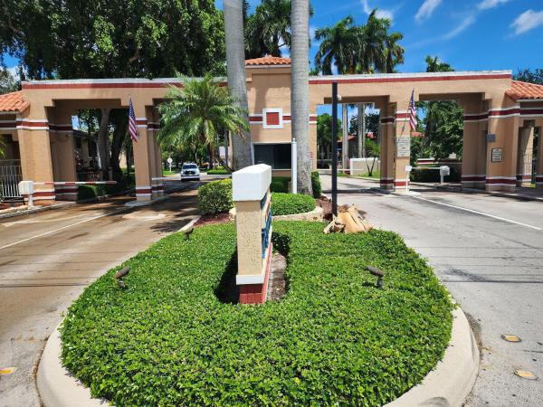 The Provinces Of Pierpointe At Pembroke Lakes, 11972 NW 11th St #11972, Pembroke Pines, Florida 33026, image 1