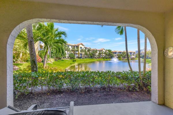 Uno Lago, 300 Uno Lago Dr #101, Juno Beach, Florida 33408, image 2