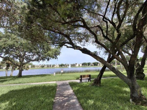 Palmetto At Las Verdes, 5220 Las Verdes Cir #304, Delray Beach, Florida 33484, image 1
