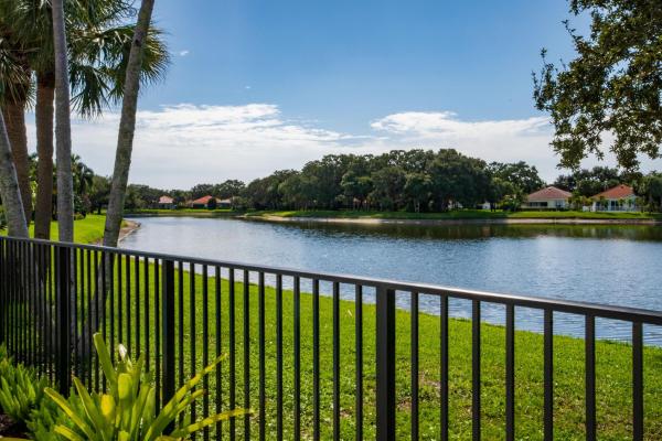 Oaks East, 105 Lost Bridge Dr, Palm Beach Gardens, Florida 33410, image 1
