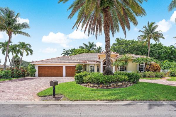 City Of Atlantis, 589 N Country Club Dr, Atlantis, Florida 33462, image 1