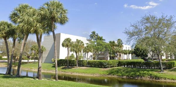 Camino Real Village, 5900 Camino Del Sol #306, Boca Raton, Florida 33433, image 1