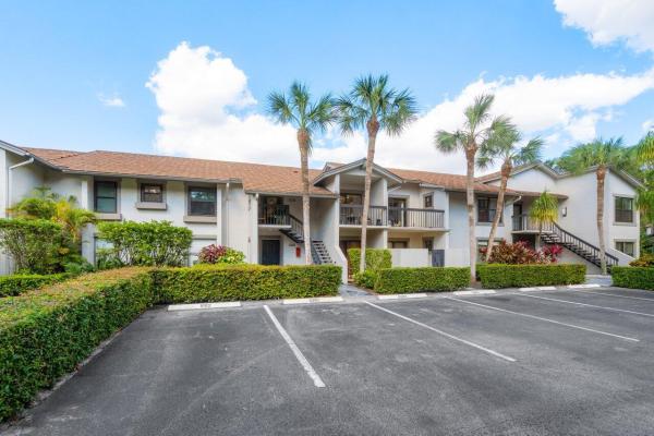Golf Cottages, 11267 Pond View Dr #B203, Wellington, Florida 33414, image 1