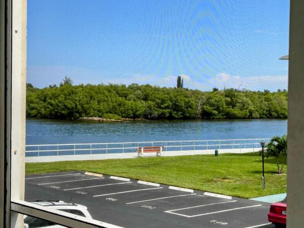 Sterling Village, 530 Horizons E #205, Boynton Beach, Florida 33435, image 1