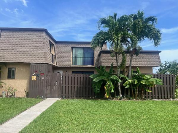 Waterview Estates, 5301 Waterview Cir, Palm Springs, Florida 33461, image 1