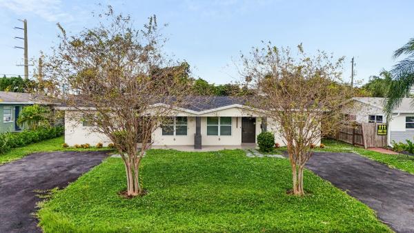 Oakland Boulevard, 823-825 NW 30th Ct #1-2, Wilton Manors, Florida 33311, image 1
