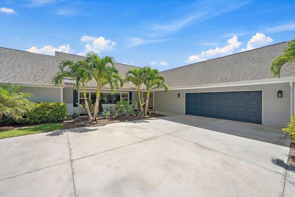 11 Loggerhead Ln, Tequesta, Florida 33469, image 1