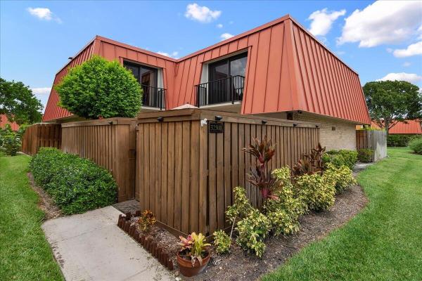 Sandalwood At Meridian Park, 3250 Meridian Way #B, Palm Beach Gardens, Florida 33410, image 1