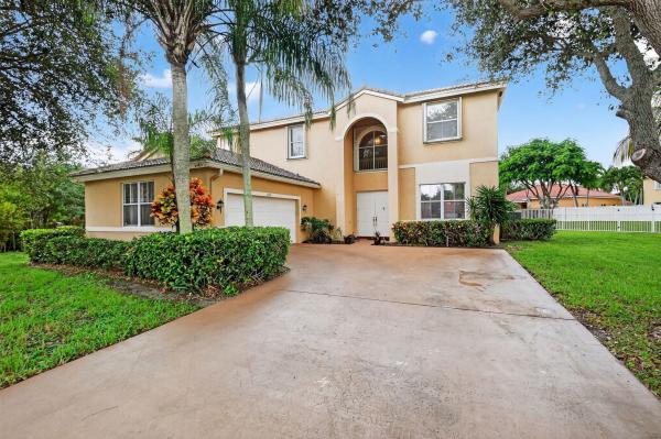 Sand Hills Village, 6460 Sand Hills Cir, Lake Worth Beach, Florida 33463, image 1
